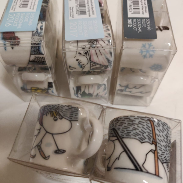 Moomin Mini Mug Set of 4, "Skiing with Mr. Brisk" (2014)