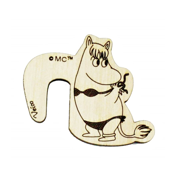 Moomin pot watcher, Snorkmaiden at the beach