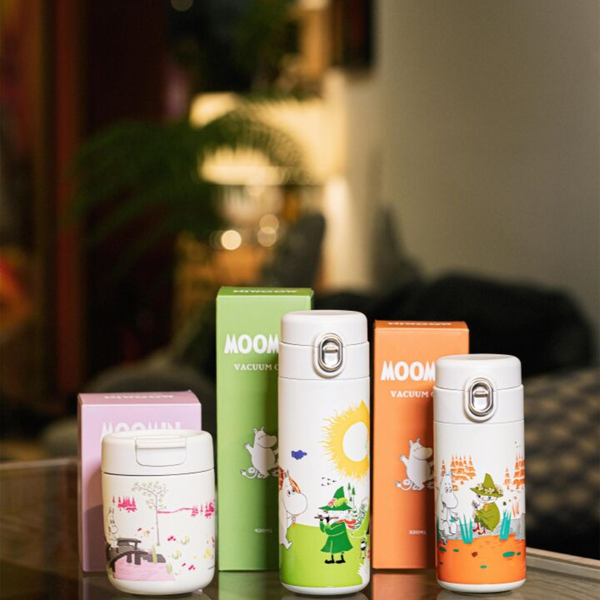 Moomintroll on the Dock Thermos Mug