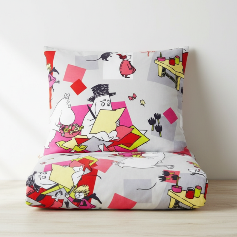 Touhumuumi pussilakana ja tyyny