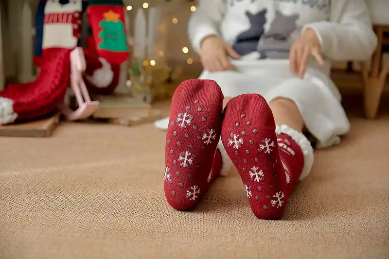 Women's fluffy socks, Christmas Teddy Bear, one size 37-40